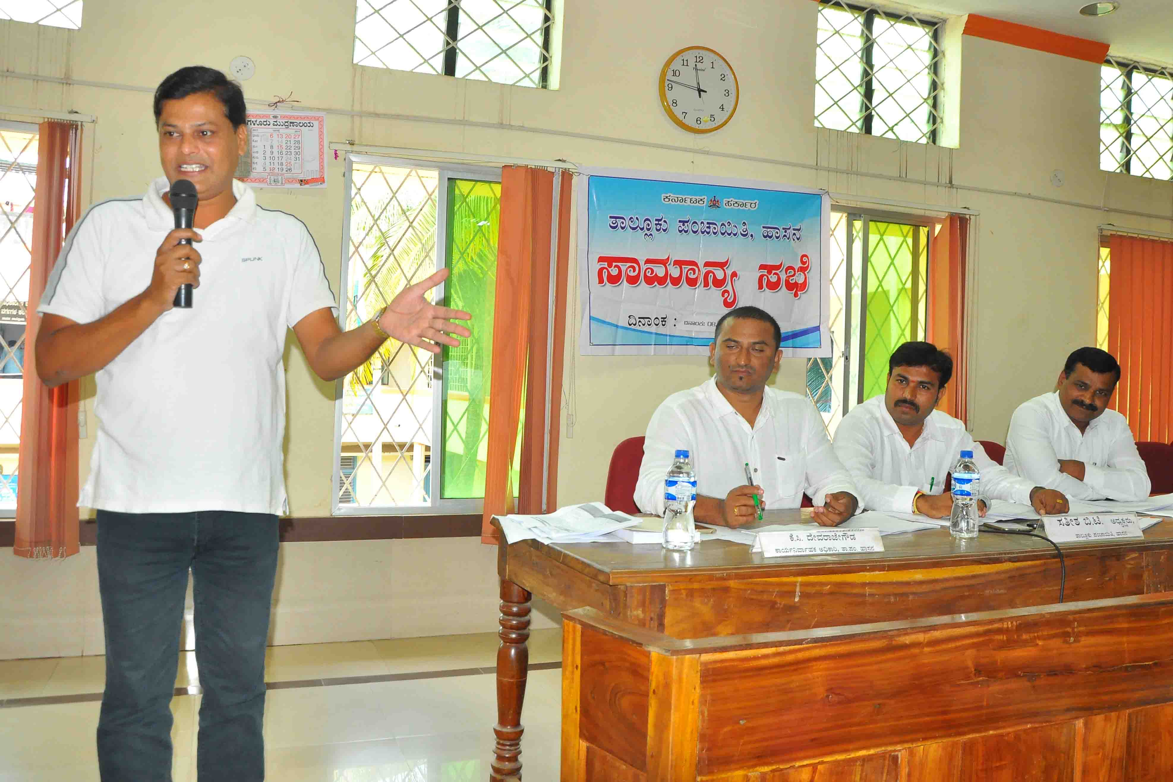 ತಾಪಂ ಸಭೆ ಬಾಲಕಿಯರ ಹಾಸ್ಟೆಲ್ ಅವ್ಯವಸ್ಥೆ ಬಗ್ಗೆ ಧ್ವನಿ ಎತ್ತಿದ ಸದಸ್ಯರು